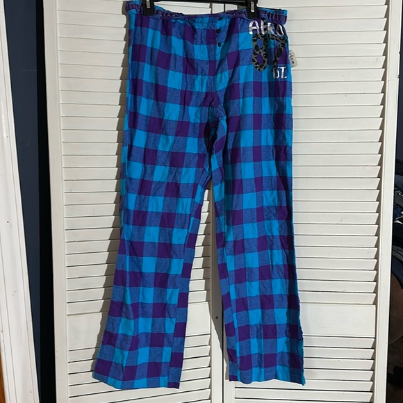 Aeropostale Junior/young women’s large blue plaid pajamas pants new with tags - Picture 4 of 8